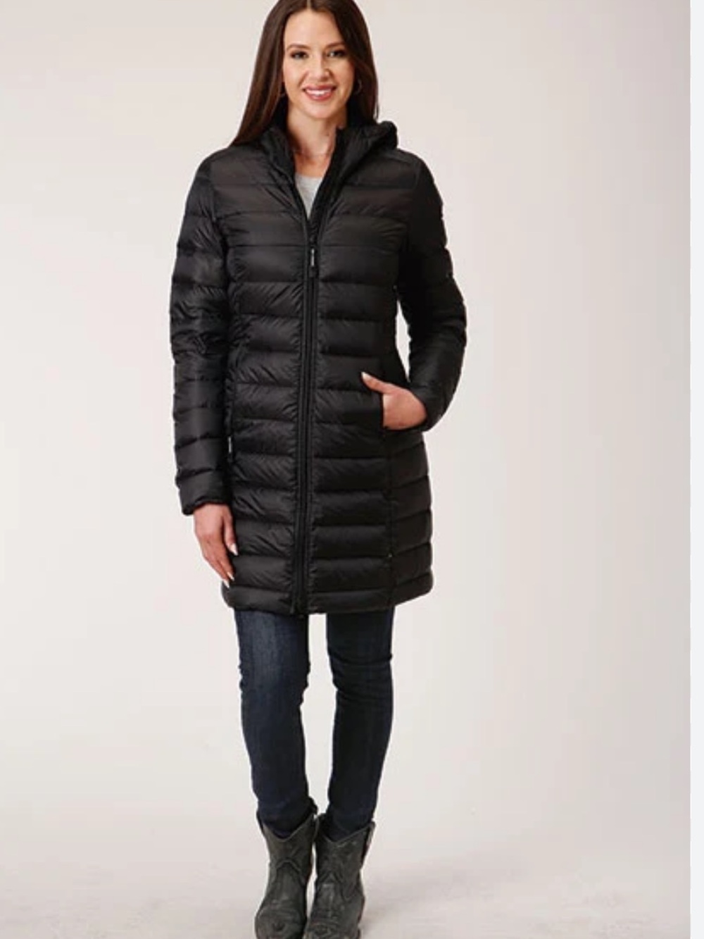 Lands End black wanderweight packable down puffer coat in size small tall (6-8)